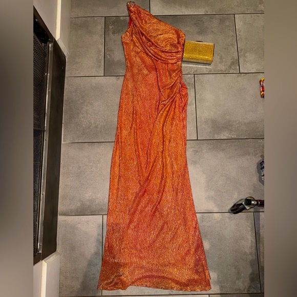 Betsy & Adam One Shoulder Metallic Ruched
Gown Dress Red Orange Gold Size 6 - Picture 1 of 14